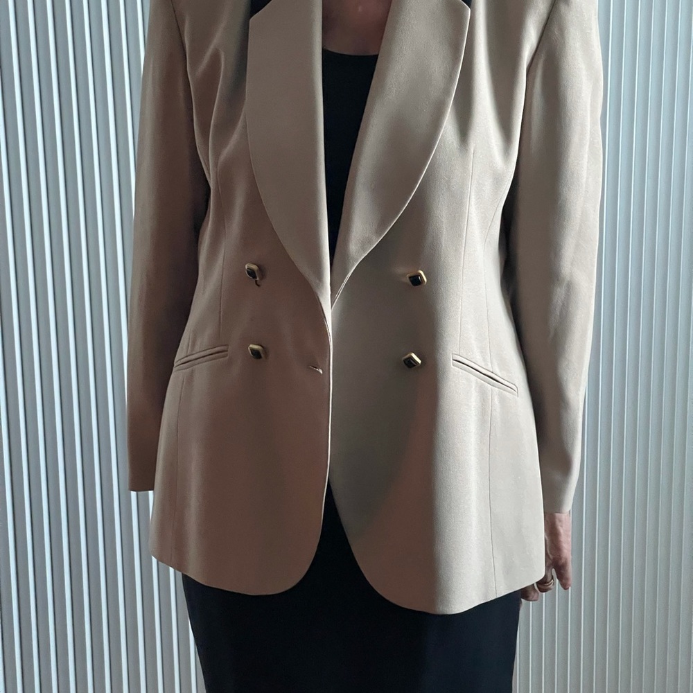 KASPER NEW ATTRACTIVE SKIRT AND LONG JACKET